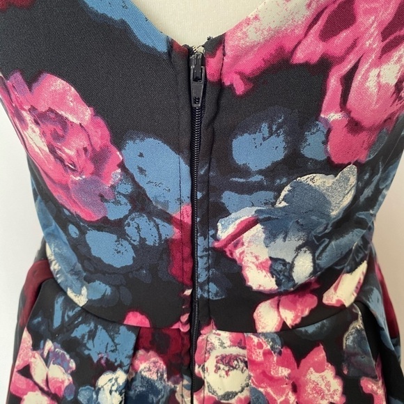 Trixxi Floral Dress - Picture 10 of 14